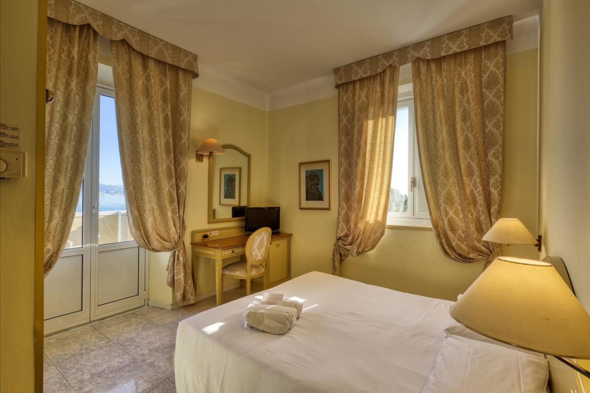 Ena Hotel Arenzano Exterior photo