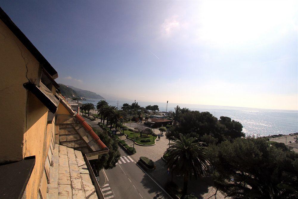Ena Hotel Arenzano Exterior photo